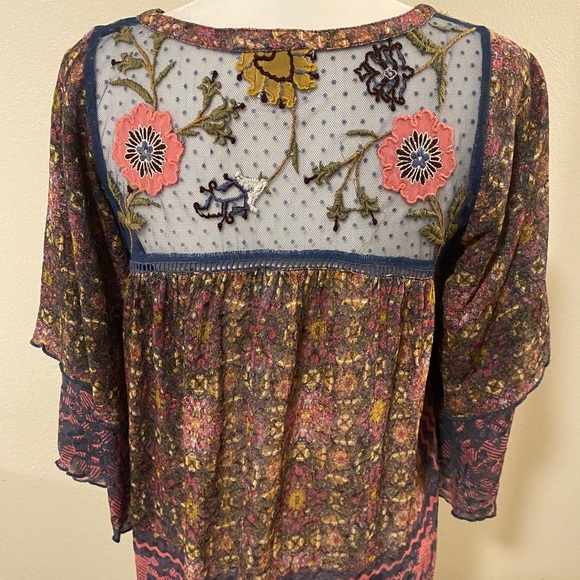 Anthropologie Postmark Ciutadella Embroidered Floral Top - Picture 5 of 15